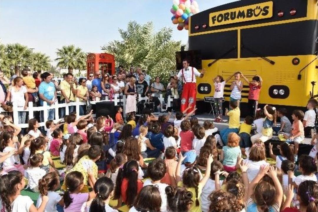 Forumb&uuml;s, Eğlenceye Kapılarını A&ccedil;tı