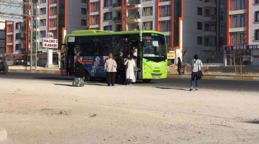 Diyarbakır&rsquo;da Otob&uuml;s Şof&ouml;rleri Kontak Kapattı, Vatandaş Yolda Kaldı