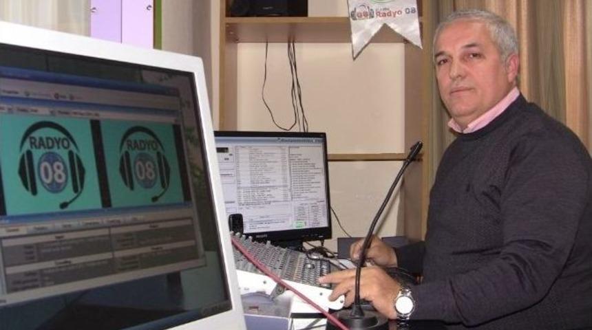 Artvinli Gazeteci Anadolu &Uuml;niversitesi İle Yaşam Boyu &Ouml;ğrenmenin En G&uuml;zel &Ouml;rneklerinden Birini Sergiliyor