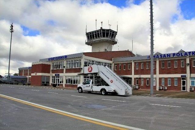 Hasan Polatkan Havalimanı’na Yeni Terminal Müjdesi