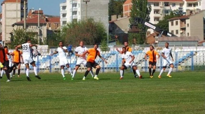 Boz&uuml;y&uuml;k Vitra Spor: - &Ccedil;ayırova Spor: 2
