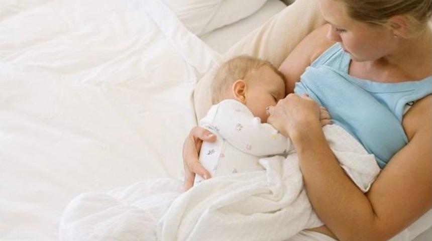Emziren Anneye Tatlının Faydası Yok