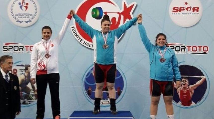 B&uuml;y&uuml;kşehir&rsquo;den İki Yeni T&uuml;rkiye Şampiyonu