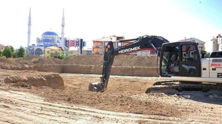 Karaman Belediyesi 24 Derslikli Okul İnşaatına Başladı
