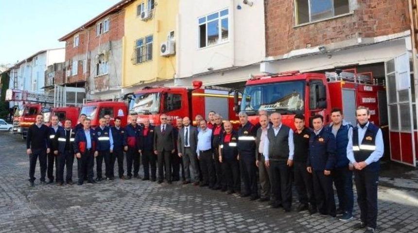 Başkan &Ouml;zcan İtfaiye Personeliyle Kahvaltıda Buluştu