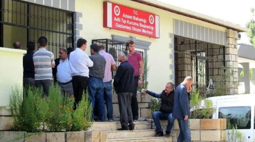 Trakt&ouml;r&uuml;n Altında Kalan &Ccedil;ift&ccedil;i Hayatını Kaybetti