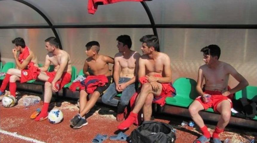 Yedek Kul&uuml;besi Yarı &Ccedil;ıplak