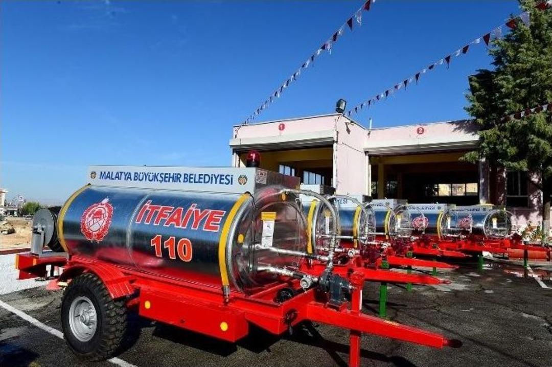B&uuml;y&uuml;kşehir Belediyesi&rsquo;nden 10 Mahalleye Su Tankeri