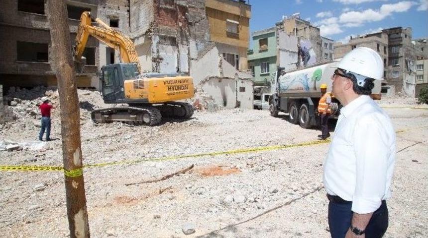 Fadıloğlu Kentsel D&ouml;n&uuml;ş&uuml;m Alanını İnceledi