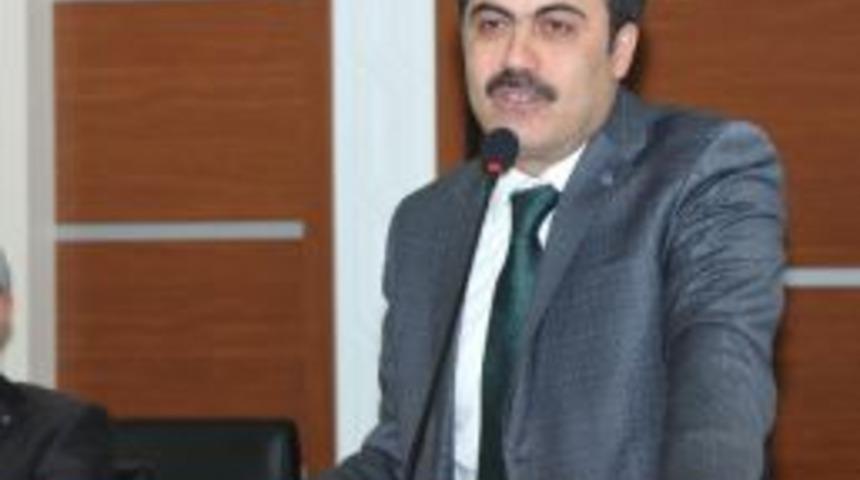 Başkan &Ouml;zt&uuml;rk, T&uuml;rkiye Bankacılık Sekter&ouml; Raporunu Değerlendirdi