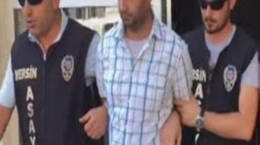 İ&ccedil;inde 28 Bin Lira Bulunan &Ccedil;antayı Kaptı, Ka&ccedil;amadan Yakalandı