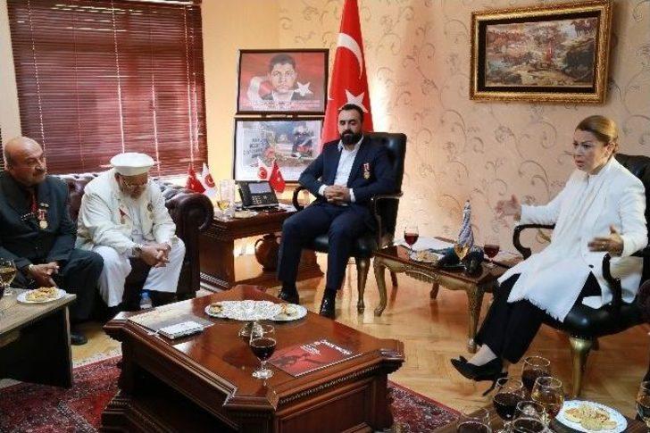 Ak Parti Heyeti, Türkiye Gaziler Ve Şehit Aileleri Vakfı’nı Ziyaret Etti G4