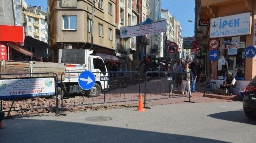 Sakarya Caddesi Yol Yenileme &Ccedil;alışmaları Başladı