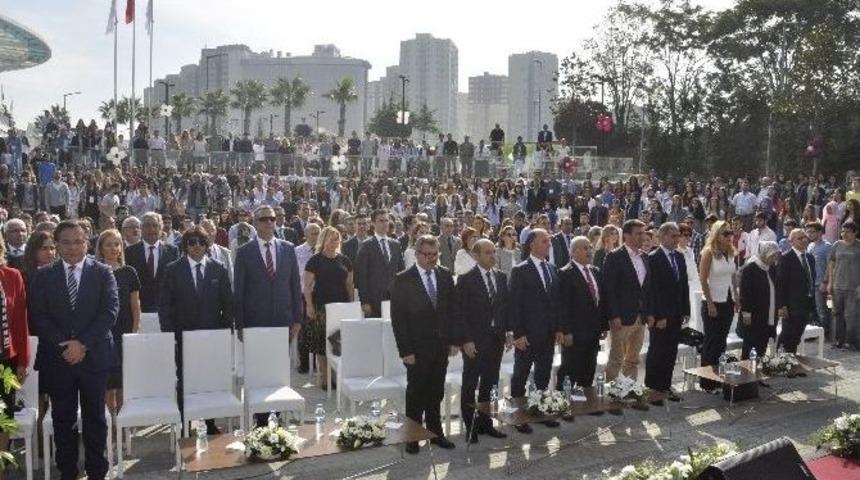 İstinye &Uuml;niversitesi 2016-2017 Akademik Yılına Başladı