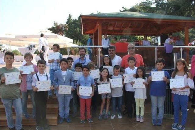 Kartal Belediyesi Yelken Yaz Okulu Öğrencileri Sertifikalarını Aldı