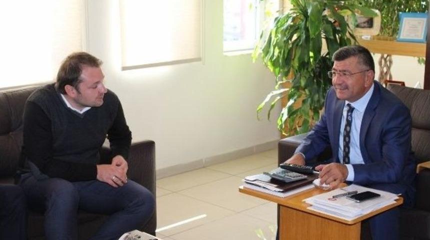 Ak Parti Gençlik Kolları Genel Başkanından Başkan Akdoğan’a Ziyaret