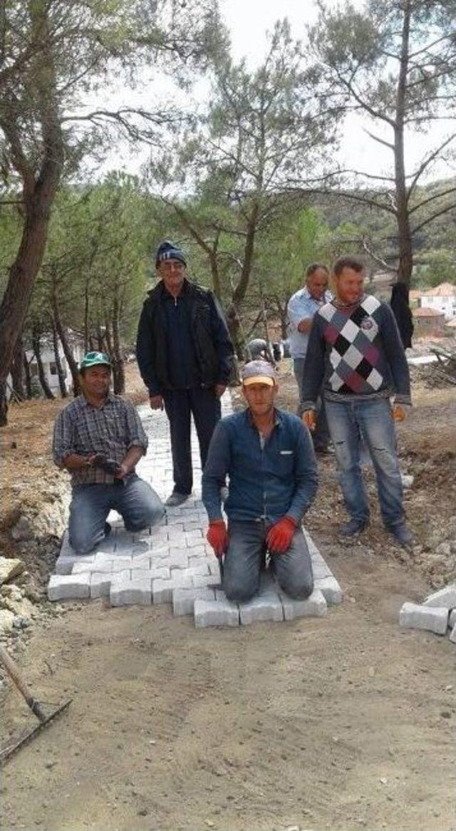 Çarkaca’da Leylek Kayası’na İmece İle Yol Yapıldı