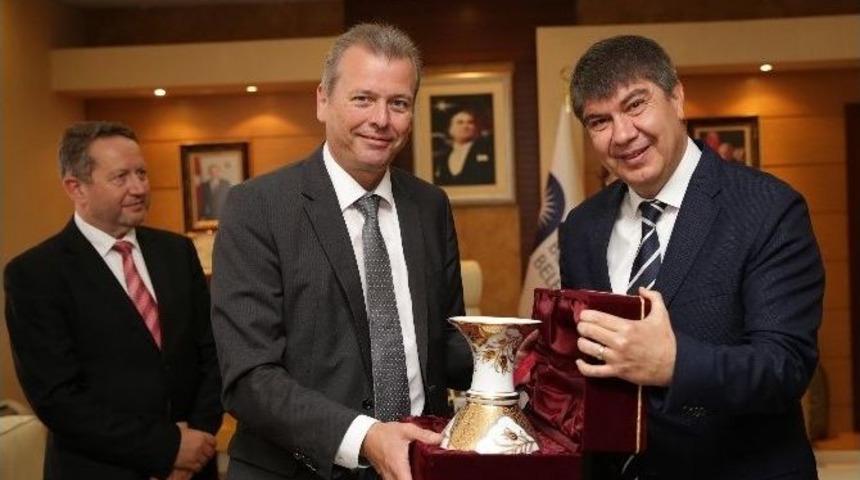 Nürnberg Belediye Başkanı’ndan Büyükşehir’e Ziyaret