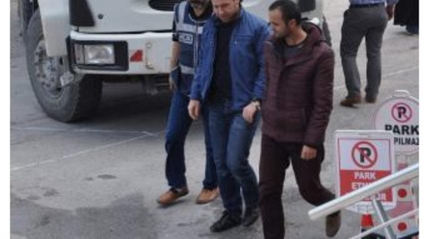 Boz&uuml;y&uuml;k&rsquo;te Fet&ouml;&rsquo;den G&ouml;zaltına Alınan &Ouml;ğretmenler Adliyeye Sevk Edildi