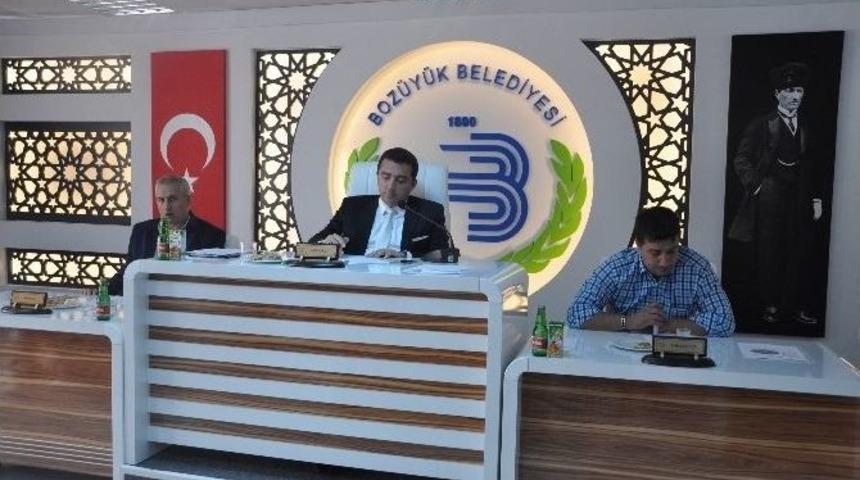 Boz&uuml;y&uuml;k Belediye Meclis Toplantısı Yapıldı