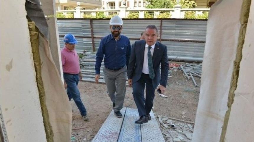 Başkan B&ouml;cek, Yaşlılar Kreşi İnşaatını İnceledi