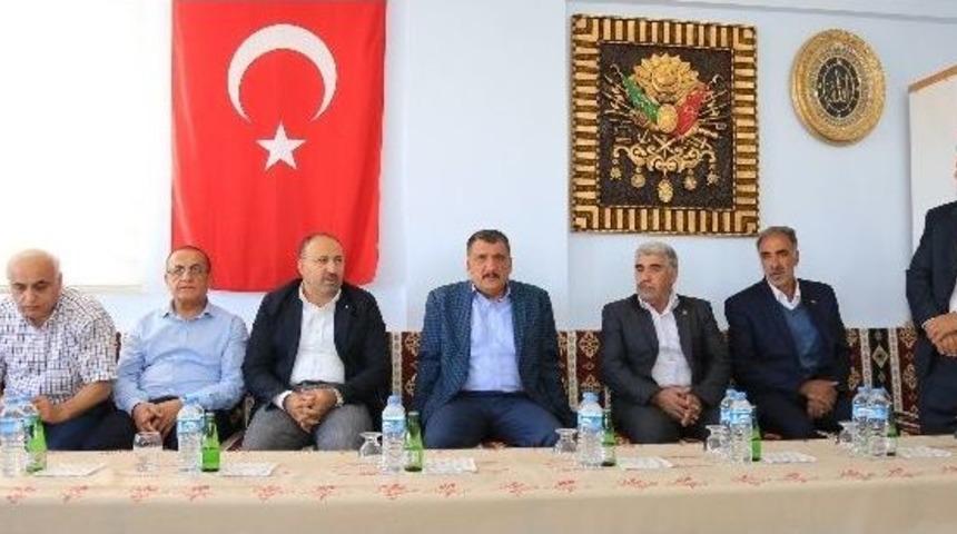 Başkan G&uuml;rkan Mahalle Sakinleri İle Bir Araya Geldi