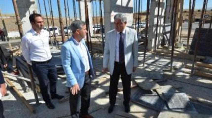 Fen İşleri Koordinasyon Merkezi Yapılıyor