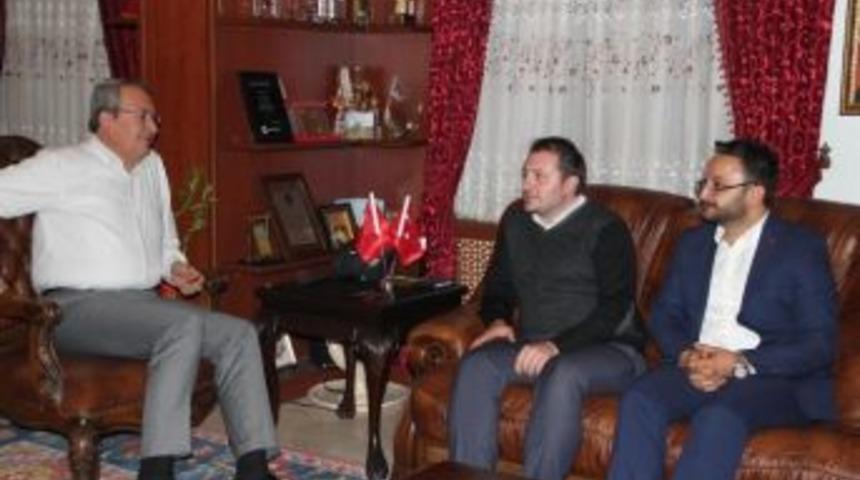 Ak Parti Genel Merkez Gen&ccedil;lik Kolları Başkanı Ecertaş, &Uuml;nver&rsquo;i Ziyaret Etti