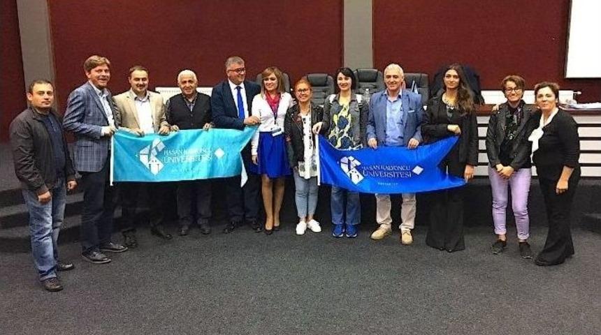 Hk&uuml; Uluslararası Alanda &Ccedil;alışmalarını S&uuml;rd&uuml;r&uuml;yor