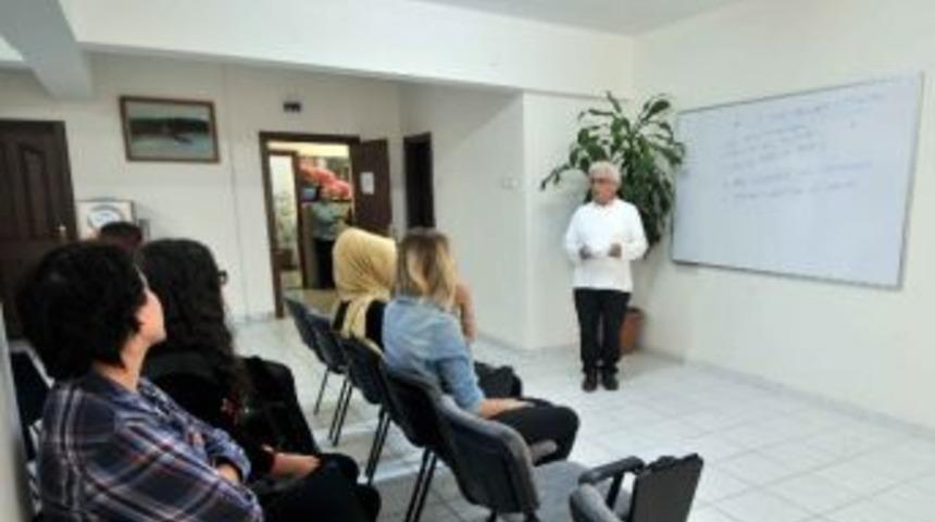 Aile Eğitim Merkezi Vatandaşlardan Yoğun İlgi G&ouml;r&uuml;yor
