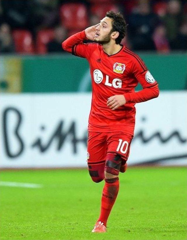 Hakan &Ccedil;alhanoğlu Almanya&rsquo;da Haftanın Futbolcusu 1