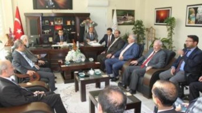 M&uuml;ft&uuml; Arvas&rsquo;tan M&uuml;d&uuml;r Kırekin&rsquo;e Ziyaret