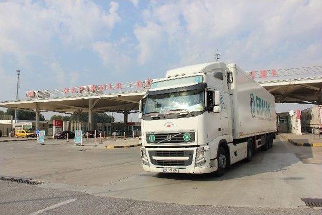 Komşu Kapıyı A&ccedil;tı, Tır Kuyruğu Erimeye Başladı 3