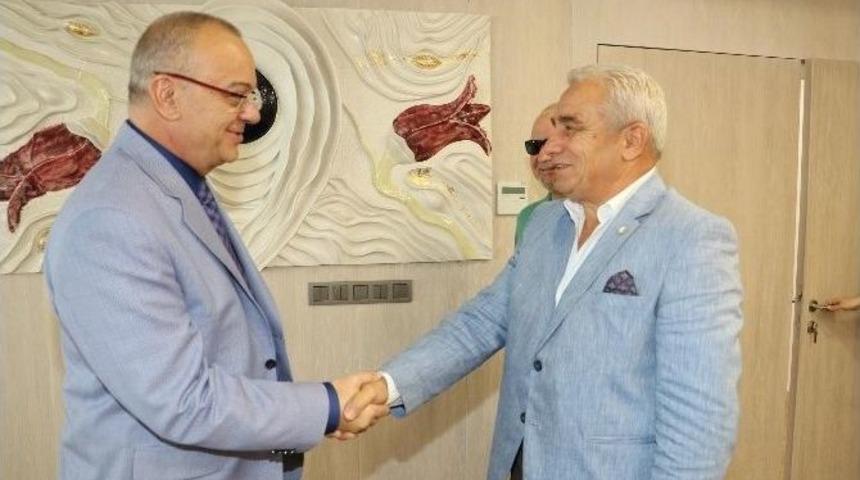 Kızılay&rsquo;dan Başkan Erg&uuml;n&rsquo;e Taziye Ziyareti