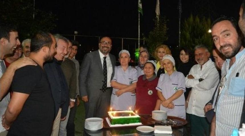 Giresunspor Kul&uuml;p Başkanı Mustafa Bozbağ&rsquo;a S&uuml;rpriz Doğum G&uuml;n&uuml;