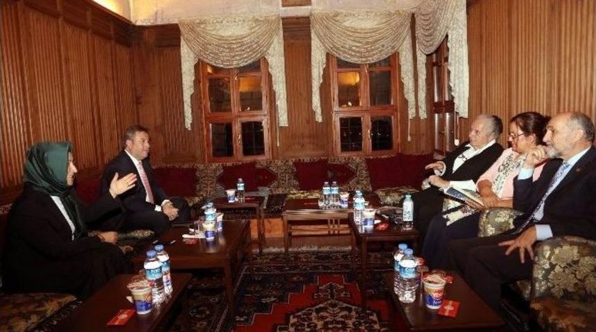 &Ouml;ğrencisi &lsquo;yaman Dede&rsquo;yi Anlattı