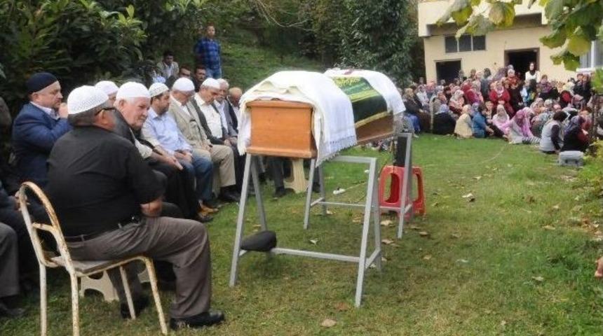 R&ouml;gar &Ccedil;ukurunda &Ouml;len İş&ccedil;i Memleketi Zonguldak&rsquo;ta Toprağa Verildi