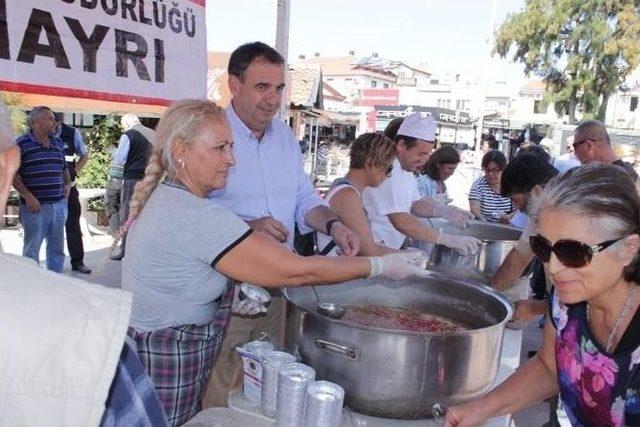 Ayvalık Belediyesi’nden Muharrem Ayı Nedeniyle, Geleneksel Aşure İkramı