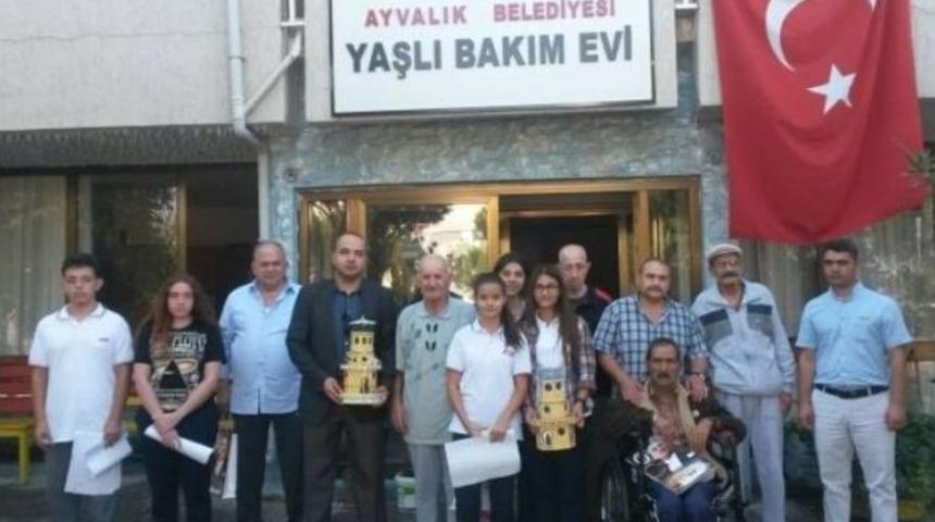 Yaşlılar Haftası&rsquo;nda Ayal &Ouml;ğrencilerinden Anlamlı Ziyaret