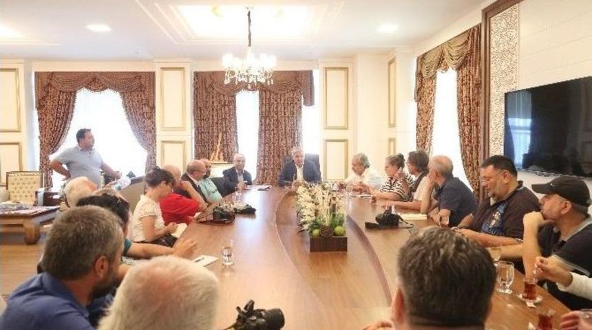 Alman Gazeteciler Serik Belediyesini Ziyaret Etti