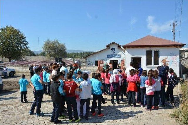 Niksar’da Öğrencilere “hayvan Sevgisi” Aşılandı