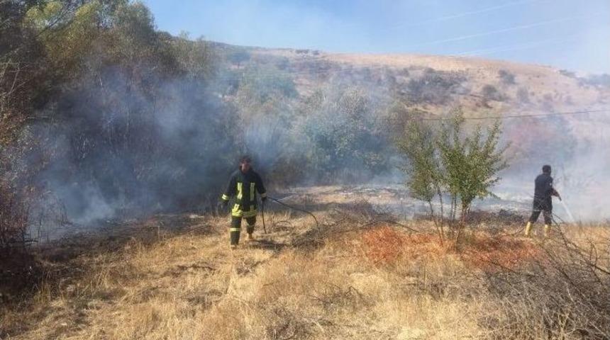 Darende’de Arazi Yangını