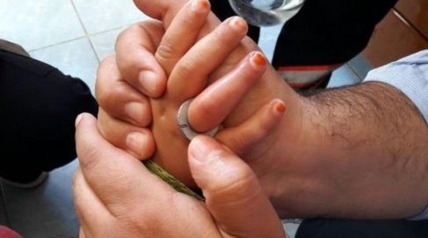 Minik Sevgi&rsquo;nin İmdadına İtfaiye Yetişti