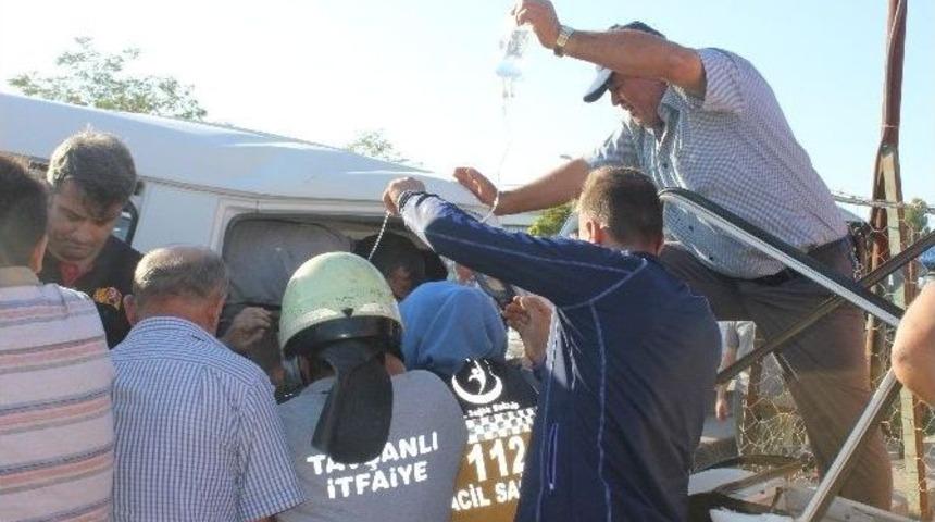 Tavşanlı&rsquo;da Trafik Kazası: 2 Yaralı