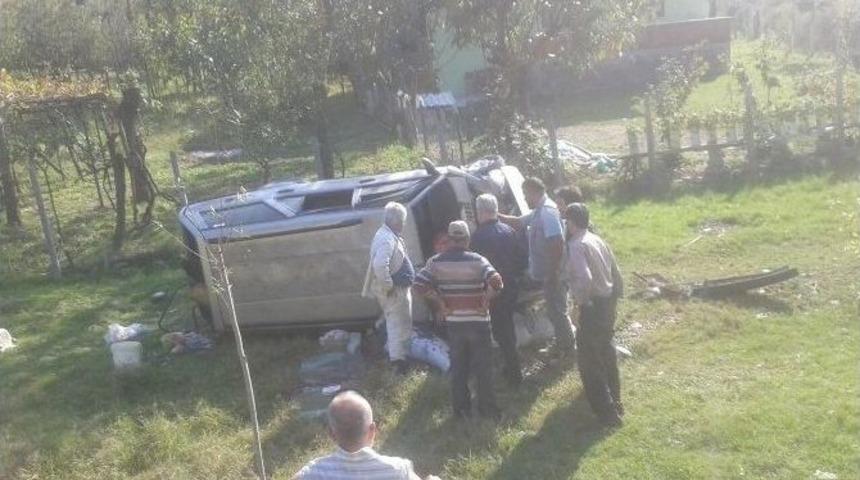 Bartın&rsquo;da Otomobil Şarampole U&ccedil;tu: 1 Yaralı