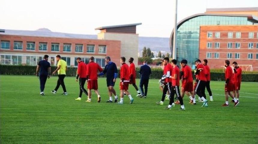 Kutlu: &ldquo;beşiktaş Ma&ccedil;ıyla Beraber Şanssızlıklara Son Vermek İstiyoruz&rdquo;