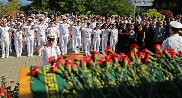 Gaü Ailesi, Kaptan Efdal Safel’i ‘son Seferi’ne Uğurladı