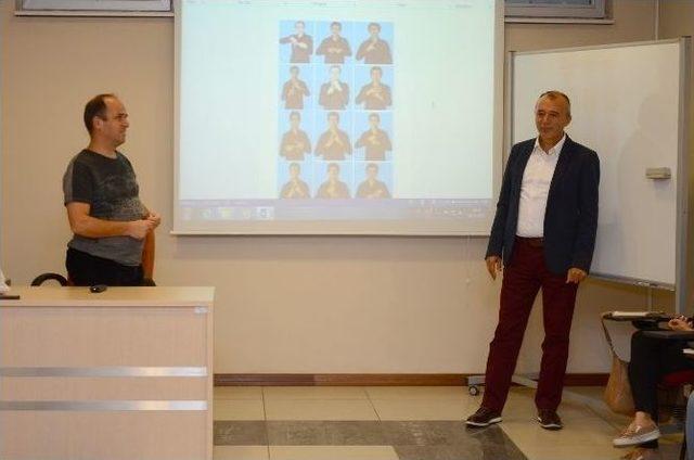 Anadolu Üniversitesi’nde ‘işaret Dili Eğitimi’