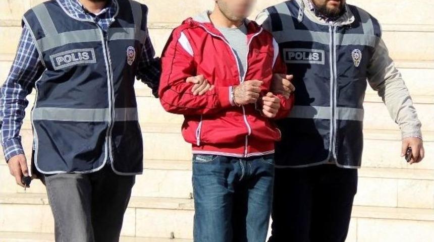 17 Araca Zarar Veren Palalı Saldırgan Su&ccedil; Makinesi &Ccedil;ıktı