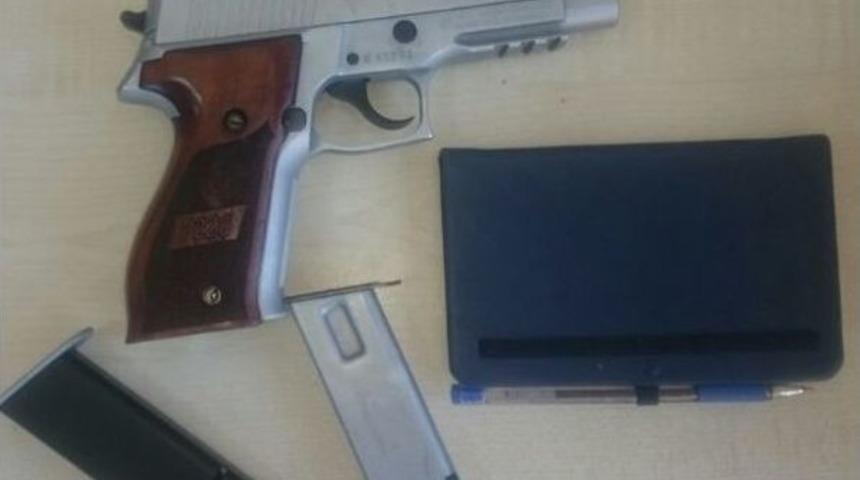 Uyuşturucu Tacirlerine Polis Baskını